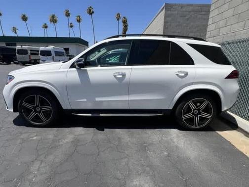 Polar White 2026 Mercedes-Benz GLE 450 4MATIC