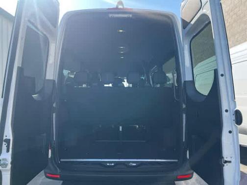 2025 Mercedes-Benz Sprinter 2500 144 WB Standard Roof Passenger