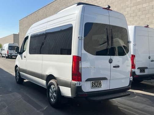 2025 Mercedes-Benz Sprinter 2500 144 WB Standard Roof Passenger