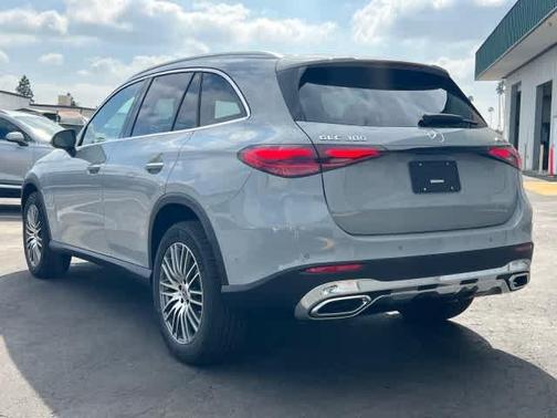 2026 Mercedes-Benz GLC 300 Base 4MATIC