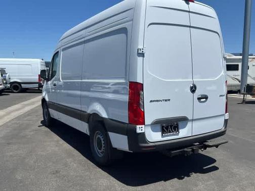2025 Mercedes-Benz Sprinter 2500