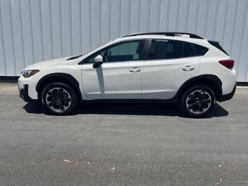 Crystal White Pearl 2021 Subaru Crosstrek Premium