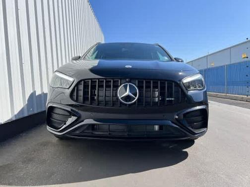 2025 Mercedes-Benz AMG GLA 35 Base