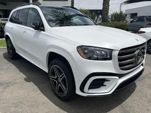 Moonlight White 2026 Mercedes-Benz GLS 450 4MATIC