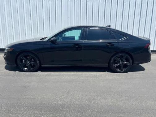 Crystal Black Pearl 2024 Honda Accord Hybrid Sport-L