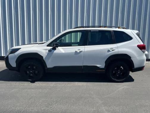 Crystal White Pearl 2023 Subaru Forester Wilderness