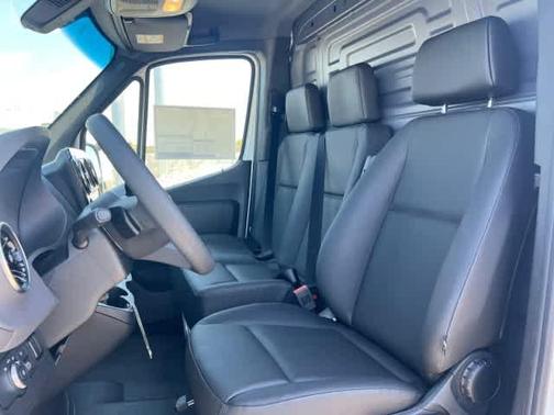 2025 Mercedes-Benz Sprinter 2500