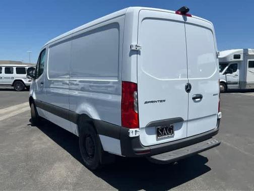 2025 Mercedes-Benz Sprinter 2500