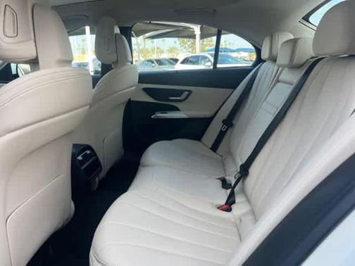 2026 Mercedes-Benz E-Class 350