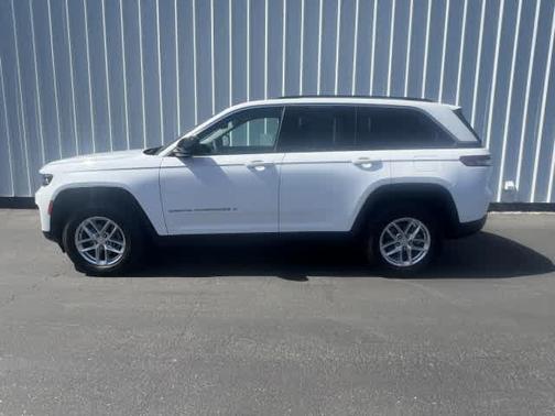 2024 Jeep Grand Cherokee Laredo X