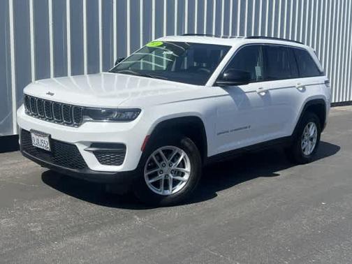 2024 Jeep Grand Cherokee Laredo X