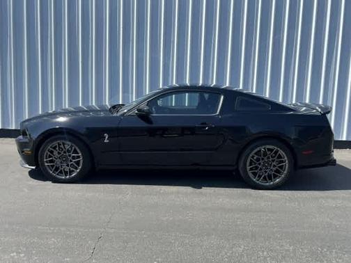 2013 Ford Shelby GT500 Base