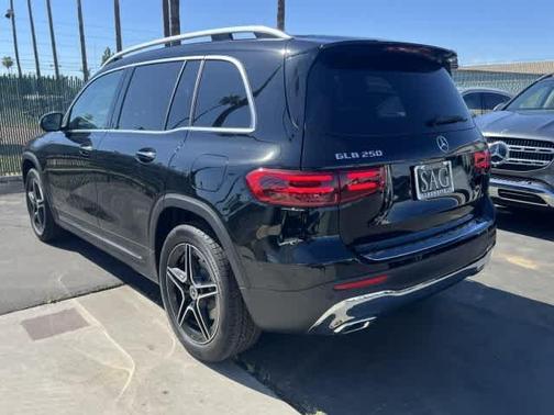 Midnight Black 2026 Mercedes-Benz GLB 250 Base 4MATIC