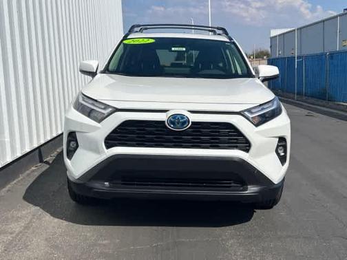 2022 Toyota RAV4 Hybrid XLE Premium