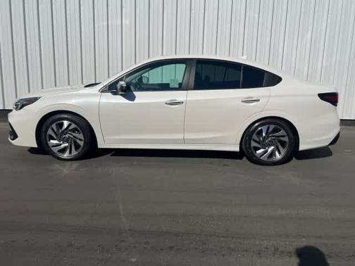 2023 Subaru Legacy Touring XT