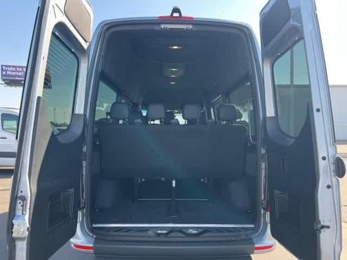 2025 Mercedes-Benz Sprinter 2500 144 WB Standard Roof Passenger