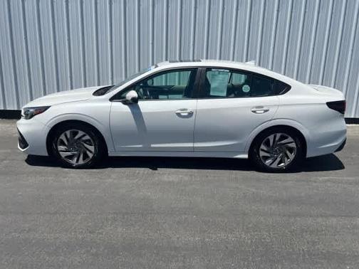 Crystal White Pearl 2025 Subaru Legacy
