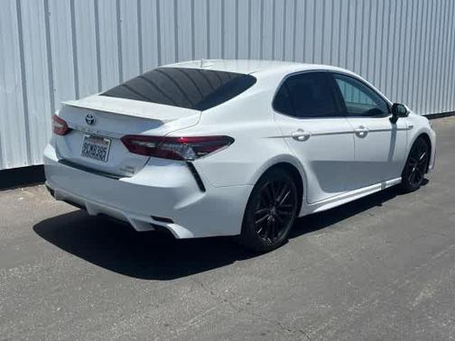 2021 Toyota Camry Hybrid XSE