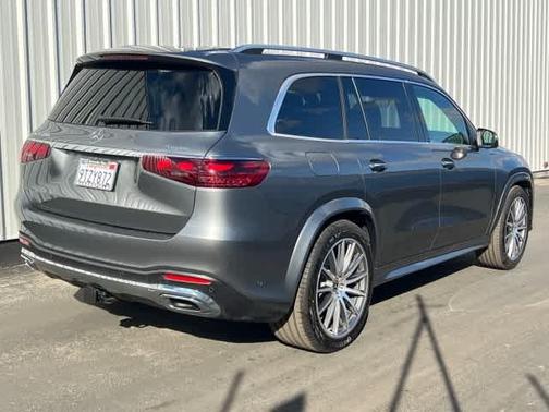 2025 Mercedes-Benz GLS 450 4MATIC