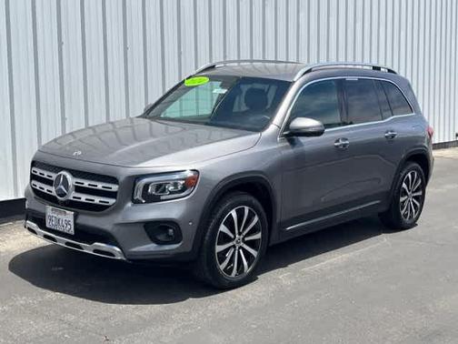 Metallic 2022 Mercedes-Benz GLB 250 Base
