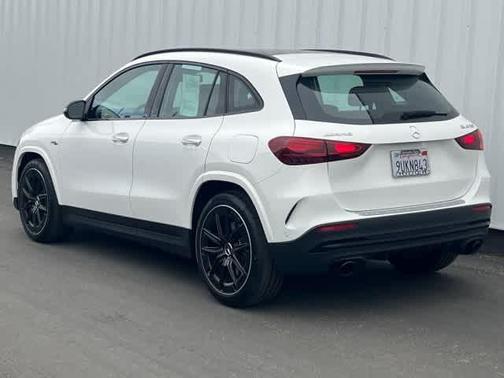 2025 Mercedes-Benz AMG GLA 35 Base