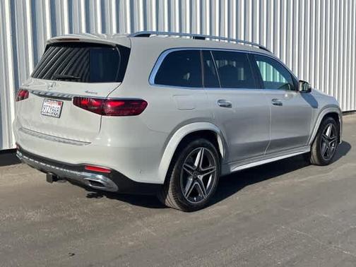 2025 Mercedes-Benz GLS 450 4MATIC