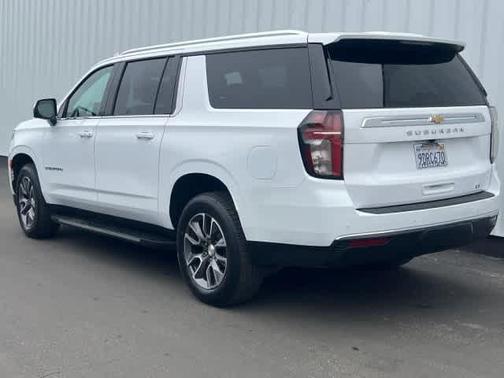 2022 Chevrolet Suburban LT