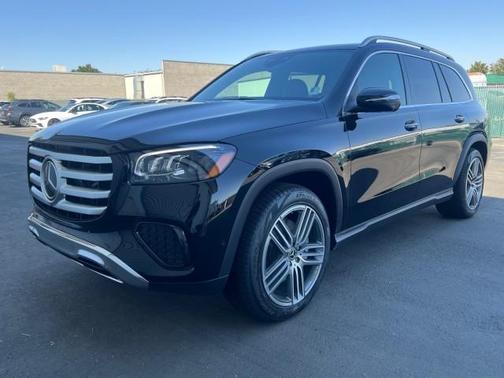 2025 Mercedes-Benz GLS 450 4MATIC