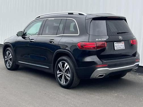 2025 Mercedes-Benz GLB 250 Base 4MATIC