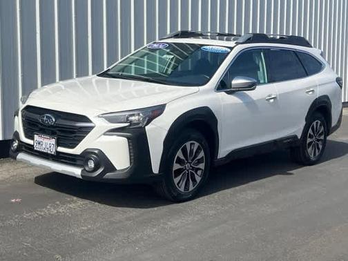 Crystal White Pearl 2024 Subaru Outback Touring