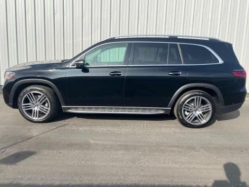 2026 Mercedes-Benz GLS 450 4MATIC