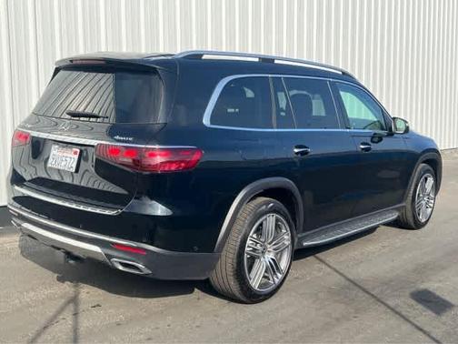 2026 Mercedes-Benz GLS 450 4MATIC