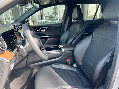 2026 Mercedes-Benz GLC 300 Base