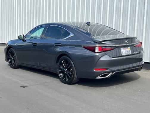 2023 Lexus ES 350 F SPORT Handling