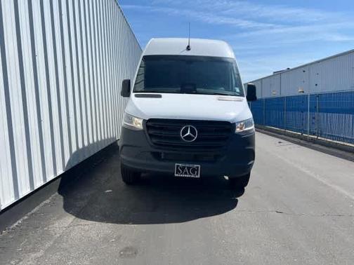 2025 Mercedes-Benz Sprinter 2500