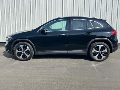 2025 Mercedes-Benz GLA 250 Base
