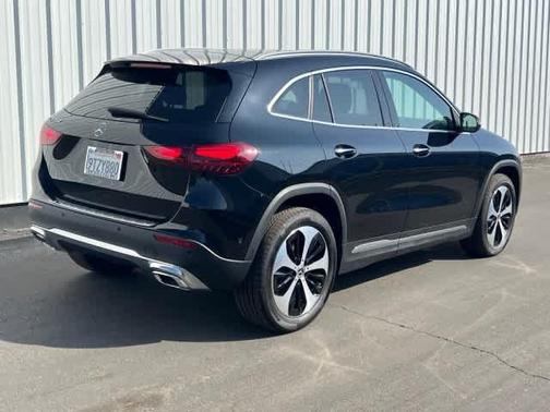 2025 Mercedes-Benz GLA 250 Base