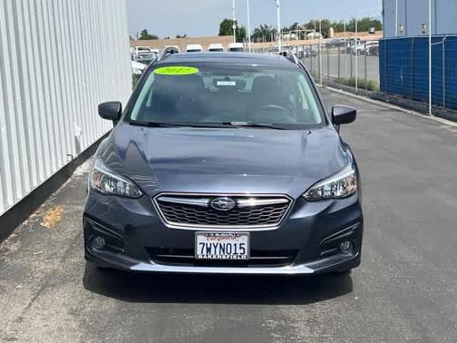 Carbide Gray Metallic 2017 Subaru Impreza 2.0i Premium