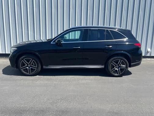 Black 2026 Mercedes-Benz GLC 300 Base