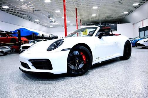 2023 Porsche 911 Carrera 4 GTS