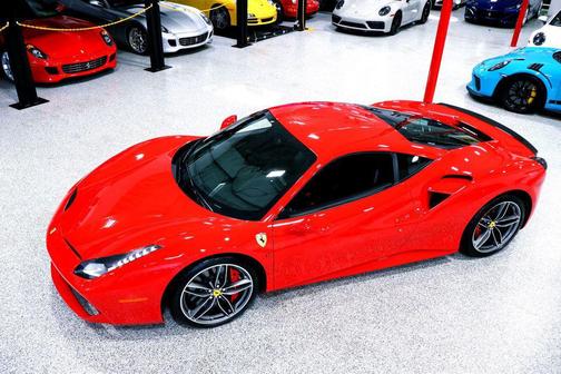 2019 Ferrari 488 GTB 2,497mi 488 GTB / BIG CARBON FIBER