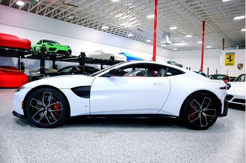 2021 Aston Martin Vantage Automatic