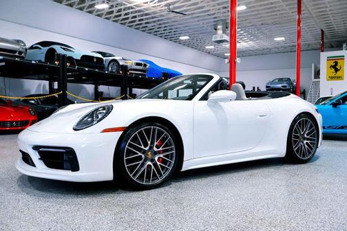 2024 Porsche 911 Carrera 4S Cabriolet