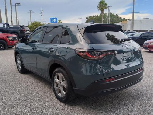2025 Honda HR-V LX