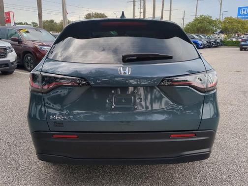 2025 Honda HR-V LX