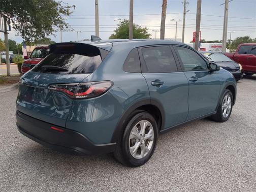 2025 Honda HR-V LX