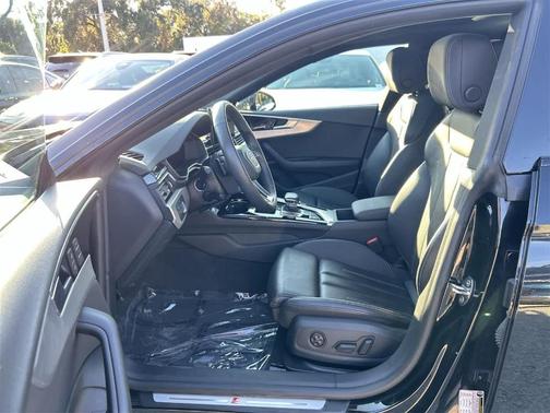 2025 Audi A5 Sportback S line Premium