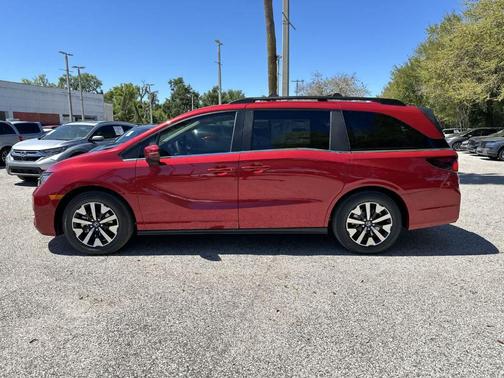 Radiant Red Metallic II 2026 Honda Odyssey EX-L