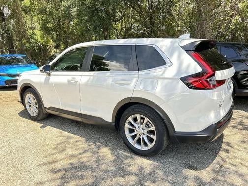 White 2023 Honda CR-V