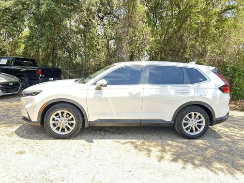 White 2023 Honda CR-V